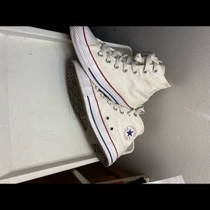 White Converse Chuck Taylor All Star Classic